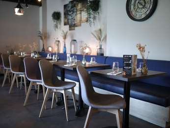 L'Atelier restaurant picture