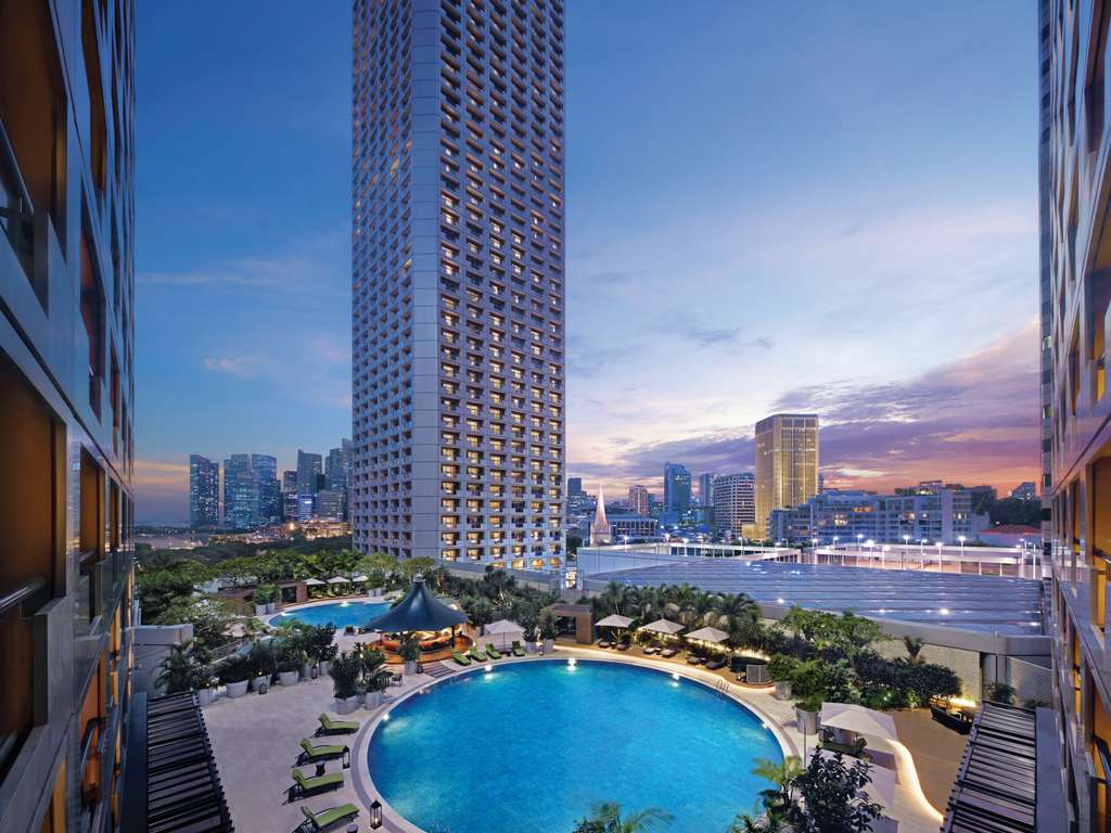 Swissôtel The Stamford Singapore - Image 1