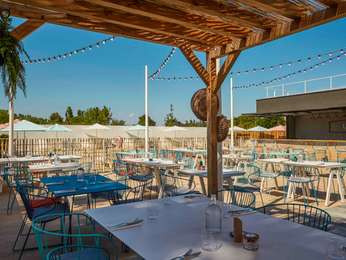 LES CABANES restaurant picture
